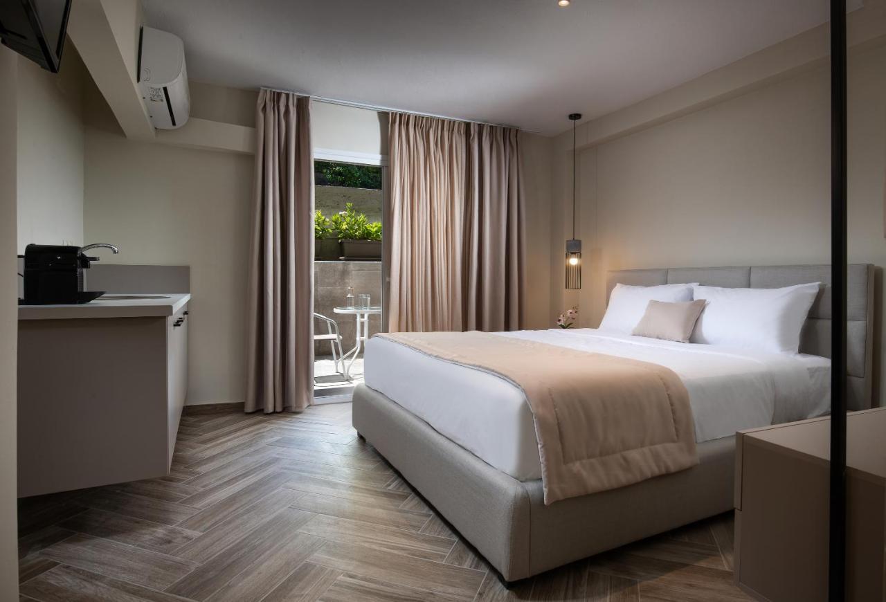 Olenia Luxury Apartments 1 ネオス・マルマラス エクステリア 写真