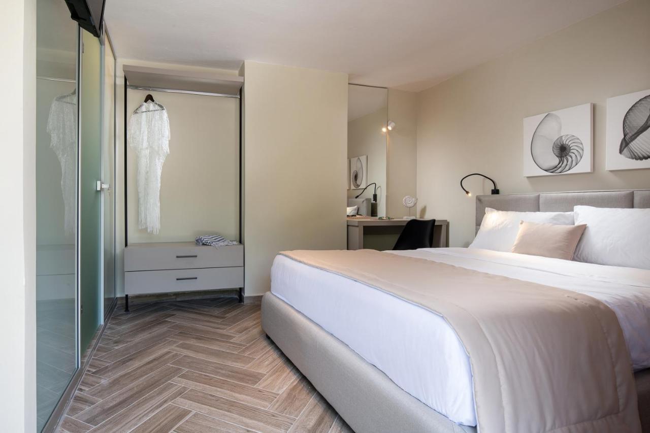 Olenia Luxury Apartments 1 ネオス・マルマラス エクステリア 写真